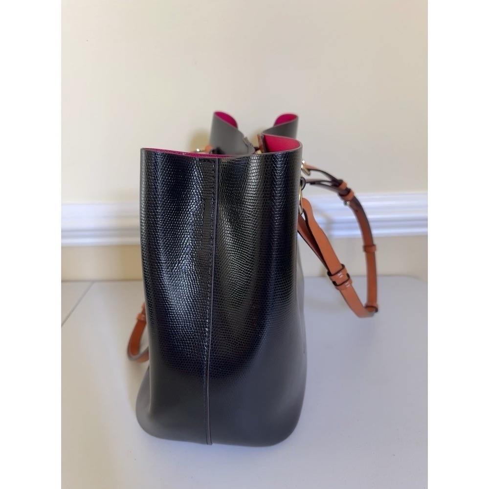 Dooney & Bourke Grain Large Barlow Satchel In Black Pebbled Leather - Picture 5 of 14